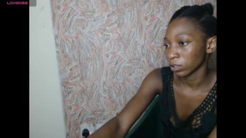 Snapshot of pinknjuicyx chatting on December 21, 8:21 pm pinknjuicyx online show from December 21, 8:21 pm