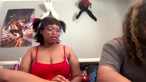 pinkpuppypaws online show from November 3, 9:48 pm