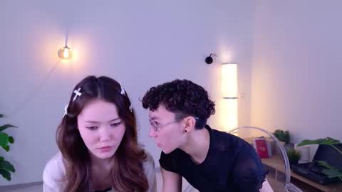 Li long hair and Rude short hair online show from March 27, 8:41 pm