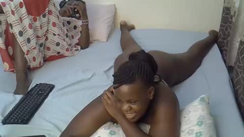 pinky online show from October 16, 7:48 pm