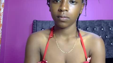 Snapshot of pinky_vy chatting on January 10, 2:35 am pinky online show from January 10, 2:35 am