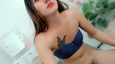 pinky_web03 online show from October 10, 11:37 pm