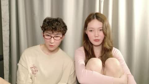 Li long hair and Ru short hair online show from June 5, 11:21 pm