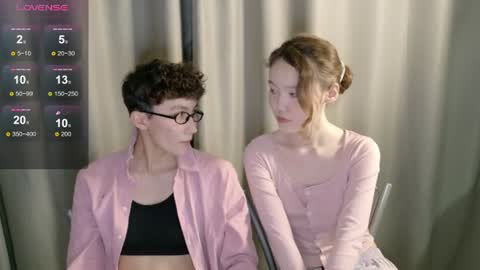 Li long hair and Ru short hair online show from June 19, 8:12 pm