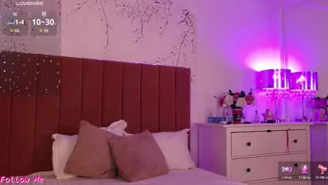 Pinky online show from February 22, 6:50 pm