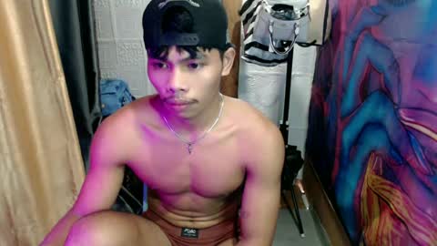 pinoy_fuckboy69 online show from June 24, 5:50 am