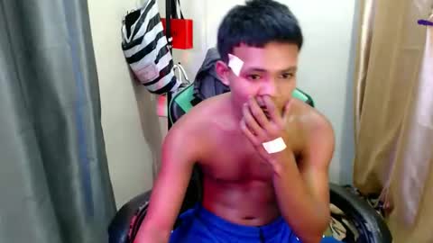 pinoy_fucker18 online show from May 18, 5:35 am