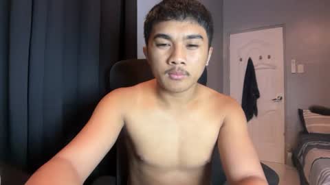 Snapshot of pinoyadriannexxx chatting on July 5, 11:28 am Adrianne online show from July 5, 11:28 am