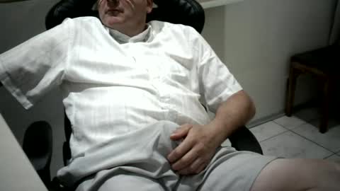 piovesanes online show from February 3, 2:03 am