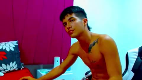 pipe hot04 online show from March 10, 2:38 am