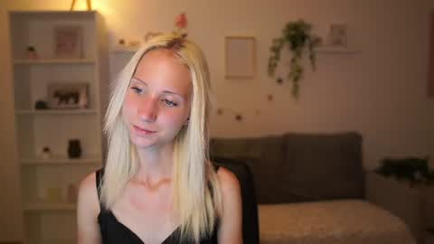 Piper Perri online show from July 8, 6:23 pm