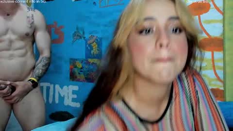 VALENTINA y PIPE online show from March 3, 2:04 am