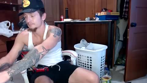 Snapshot of pippylongdickin chatting on October 12, 5:23 pm pippylongdickin online show from October 12, 5:23 pm