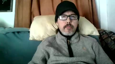 Snapshot of piratedude3369 chatting on February 20, 11:21 pm Pirate Dude online show from February 20, 11:21 pm