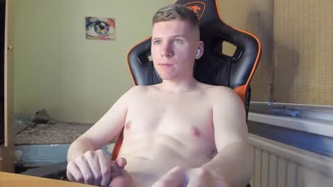 Pierre online show from December 17, 1:38 pm