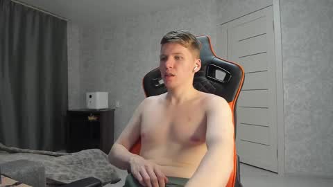 Pierre online show from February 25, 3:42 am