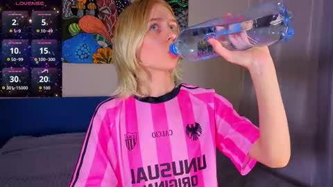 Snapshot of pis_sos chatting on March 24, 8:58 pm pis_sos online show from March 24, 8:58 pm