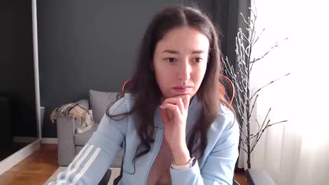 Snapshot of piscesgirl06 chatting on April 11, 5:34 am piscesgirl06 online show from April 11, 5:34 am