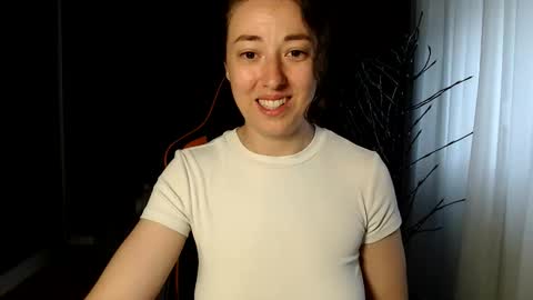 Snapshot of piscesgirl06 chatting on May 28, 3:26 am piscesgirl06 online show from May 28, 3:26 am