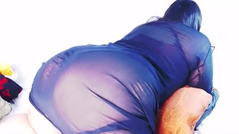 Piscies Ass online show from December 18, 7:14 am