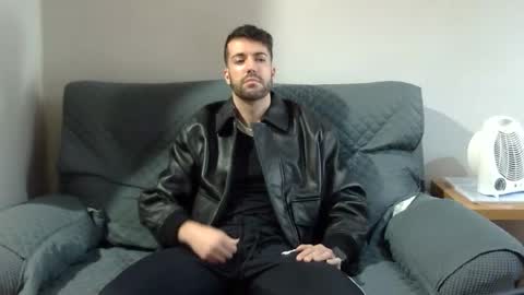 Snapshot of pitruki00 chatting on February 26, 11:09 am pitruki00 online show from February 26, 11:09 am