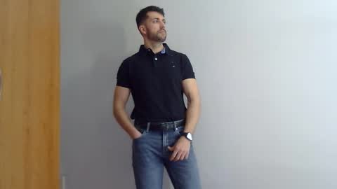 Snapshot of pitruki00 chatting on March 17, 10:29 am pitruki00 online show from March 17, 10:29 am