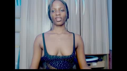 Snapshot of pixie_pulse chatting on June 28, 6:30 am Ella online show from June 28, 6:30 am