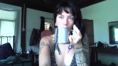 pixiecatfairy online show from November 22, 1:15 am