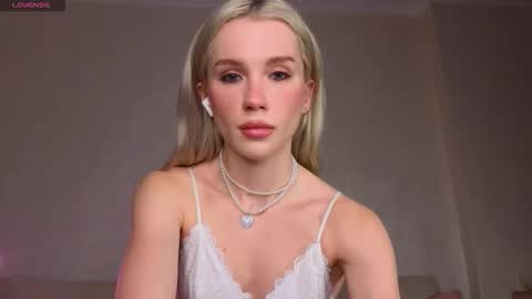 Emmy and Edward online show from January 11, 6:57 pm