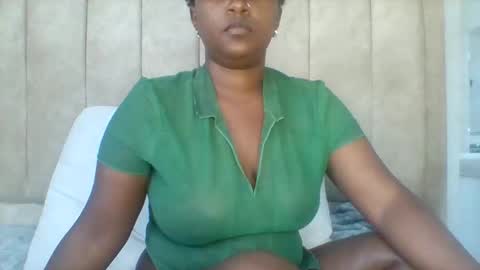 pixietease1 online show from November 17, 11:27 am