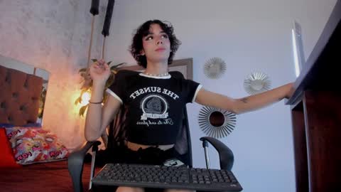 cris online show from February 2, 2:27 am