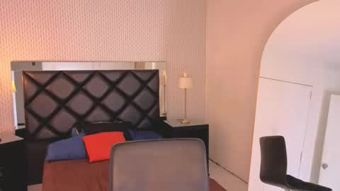 cris online show from October 5, 3:38 am