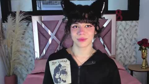 cris online show from March 20, 2:11 pm