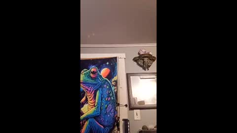 Snapshot of pizzedwife chatting on February 13, 8:16 pm pizzedwife online show from February 13, 8:16 pm