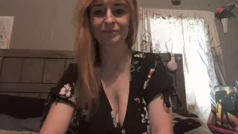 pizzedwife online show from June 14, 3:14 pm
