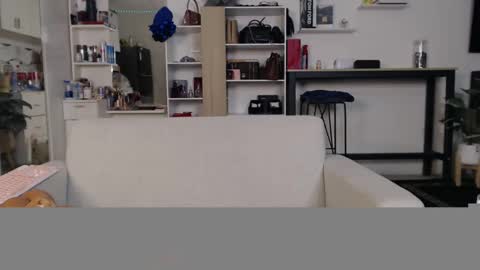 plasticgirll online show from January 11, 5:51 pm