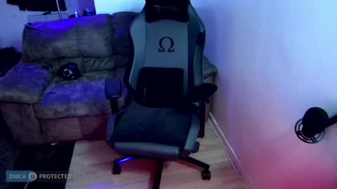 Snapshot of plasticme chatting on January 6, 6:31 pm plasticme online show from January 6, 6:31 pm