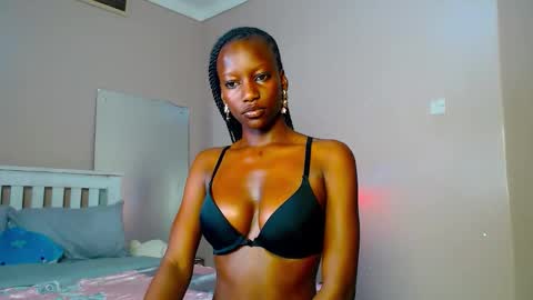 Snapshot of playboypetit chatting on October 13, 7:03 pm playboypetit online show from October 13, 7:03 pm