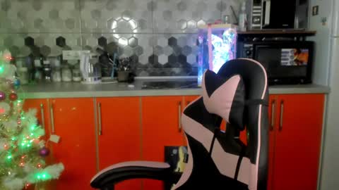 Masha online show from December 25, 5:37 pm