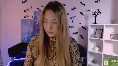 Sophie online show from December 24, 3:16 pm