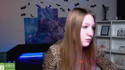 Sophie online show from January 3, 4:48 pm