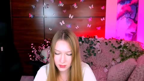 Sophie online show from February 2, 1:19 pm