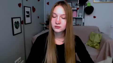 Sophie online show from February 23, 3:40 pm