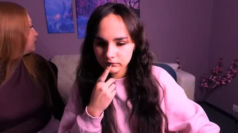 Sophie online show from November 23, 12:05 pm