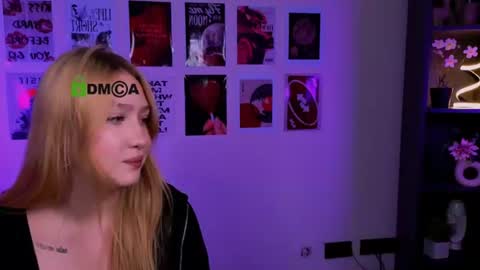 Sophie online show from July 3, 7:31 pm