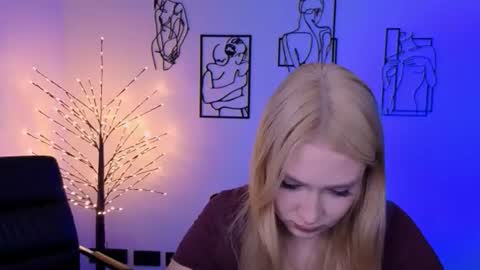 Sophie online show from July 20, 7:16 pm
