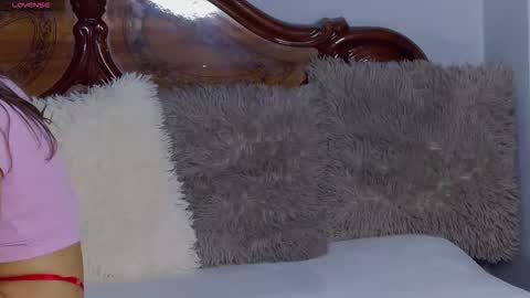 PlayfulNicole online show from November 25, 8:03 am