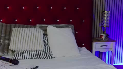 Snapshot of playfulsamy chatting on July 24, 2:42 am PlayfulSamy online show from July 24, 2:42 am