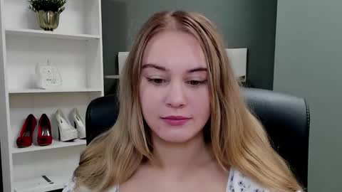 Valeria online show from November 23, 9:47 pm