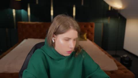 Lana online show from October 9, 10:13 am